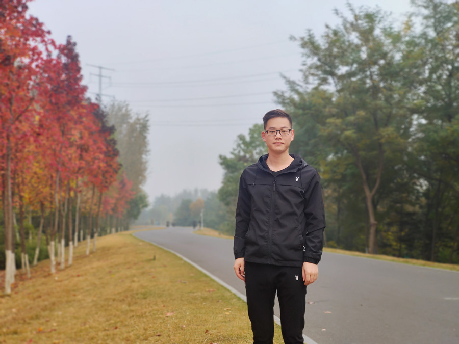 2022年度韦德网站官方入口医药优异科技斗争者——张潇潇